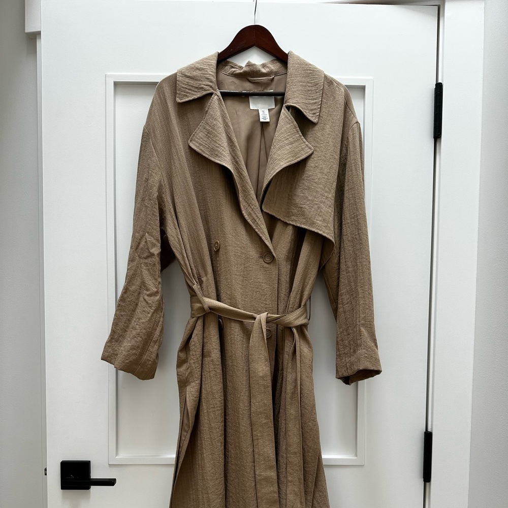 H&M lightweight trench coat - never worn